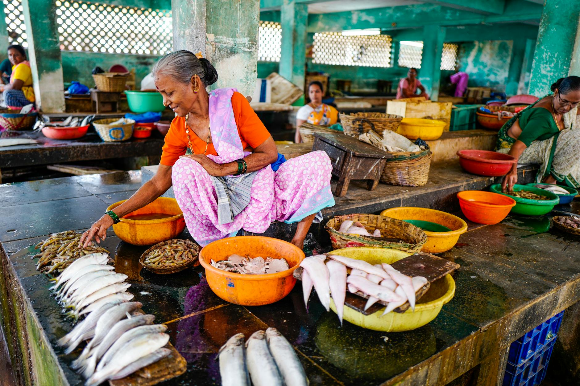ahirani language sentences in marathi